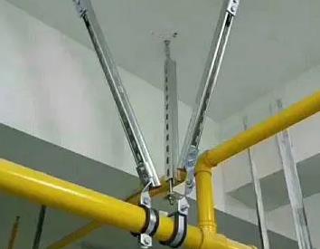 闸阀支撑架的质量要求。价格决定了玛多抗震支撑框架的质量。
